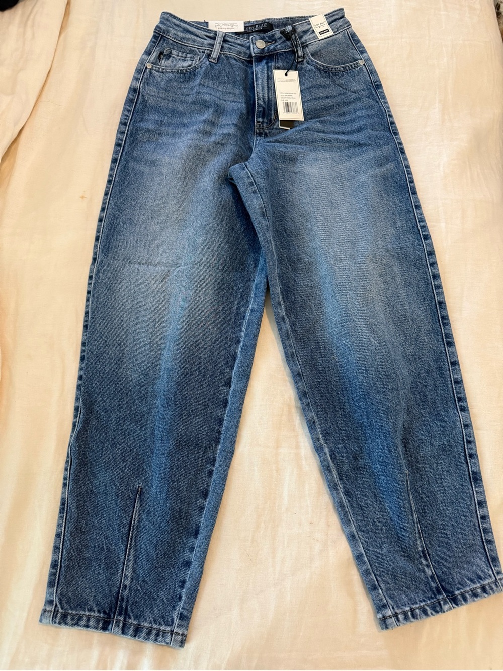 Judy Blue Barrel Leg High-Rise Blue Jeans NWT 1421